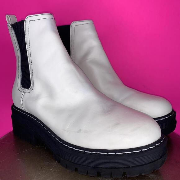 Marc Fisher Padmia White Leather Chunky Lug Sole Chelsea Boot Sz 6.5 - Picture 1 of 8